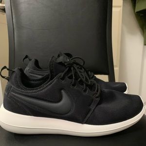 Roshe Nike Shoes